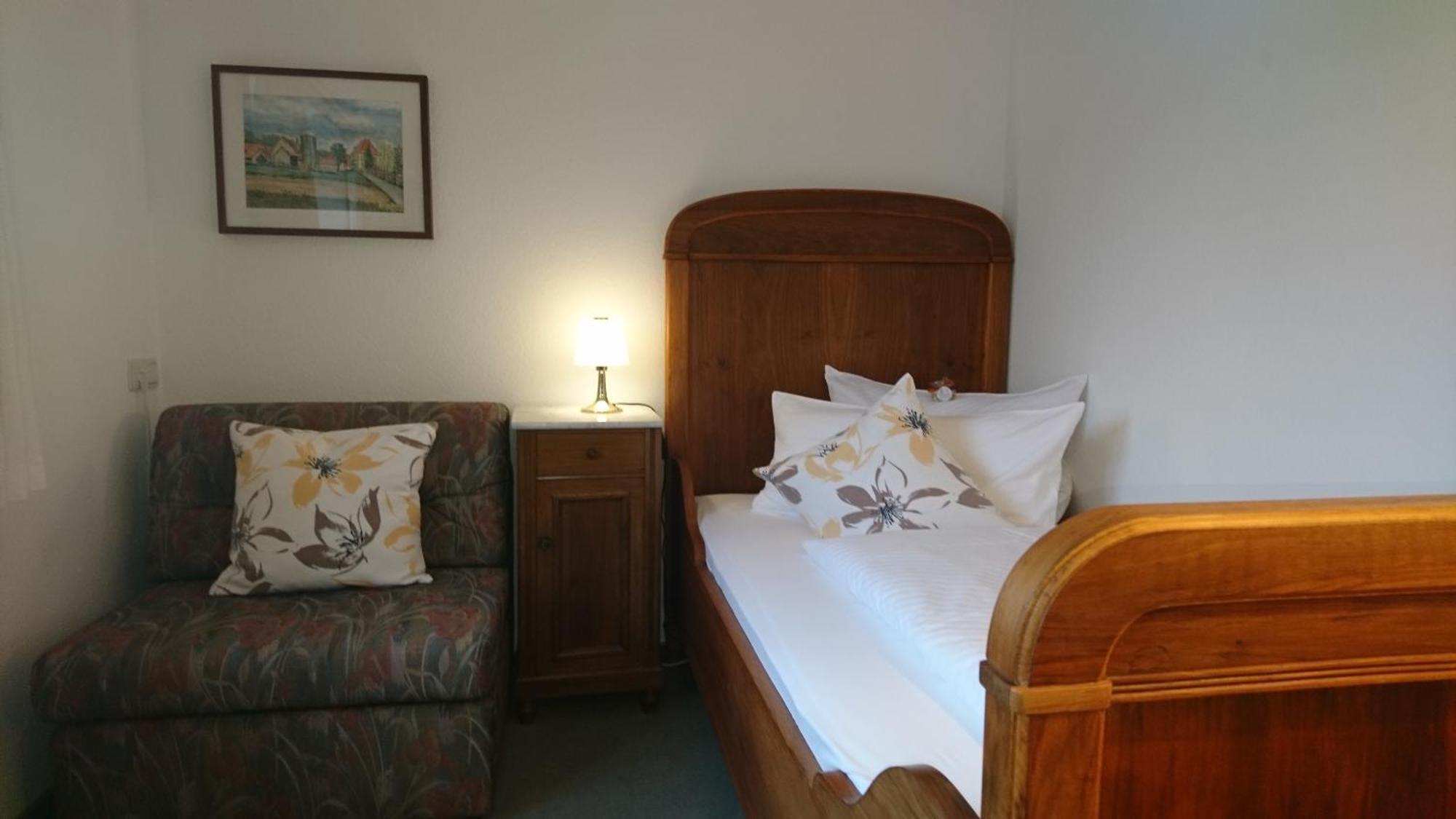 Pension Landhaus Fischer Massweiler Екстериор снимка