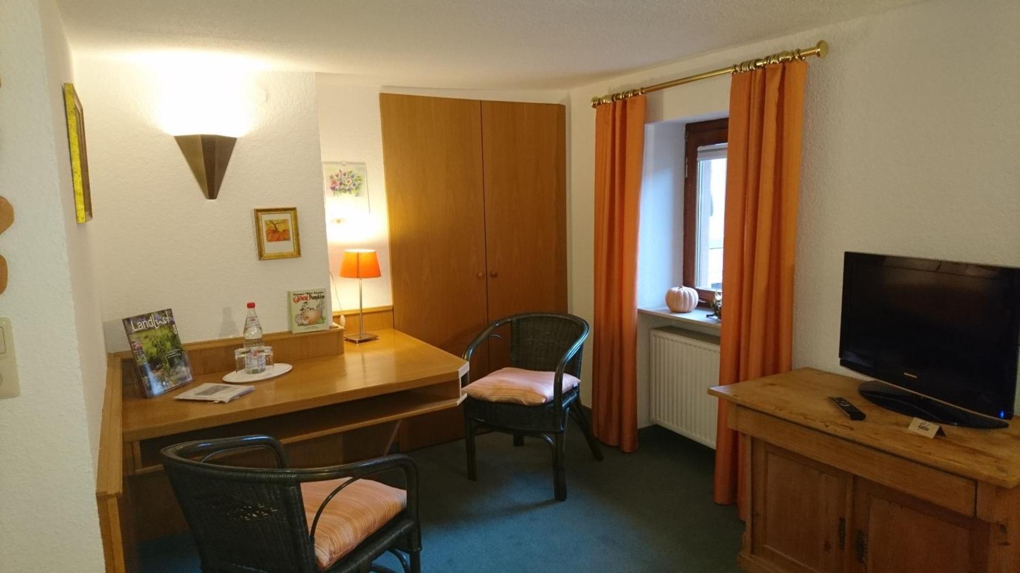 Pension Landhaus Fischer Massweiler Стая снимка